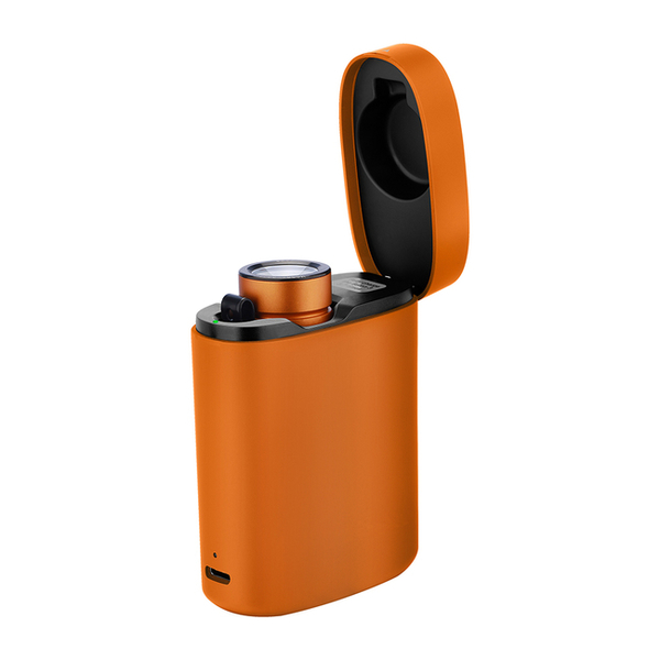 LED svítilna Olight Baton 3 Orange Premium Edition 1200 lm - limitovaná edice