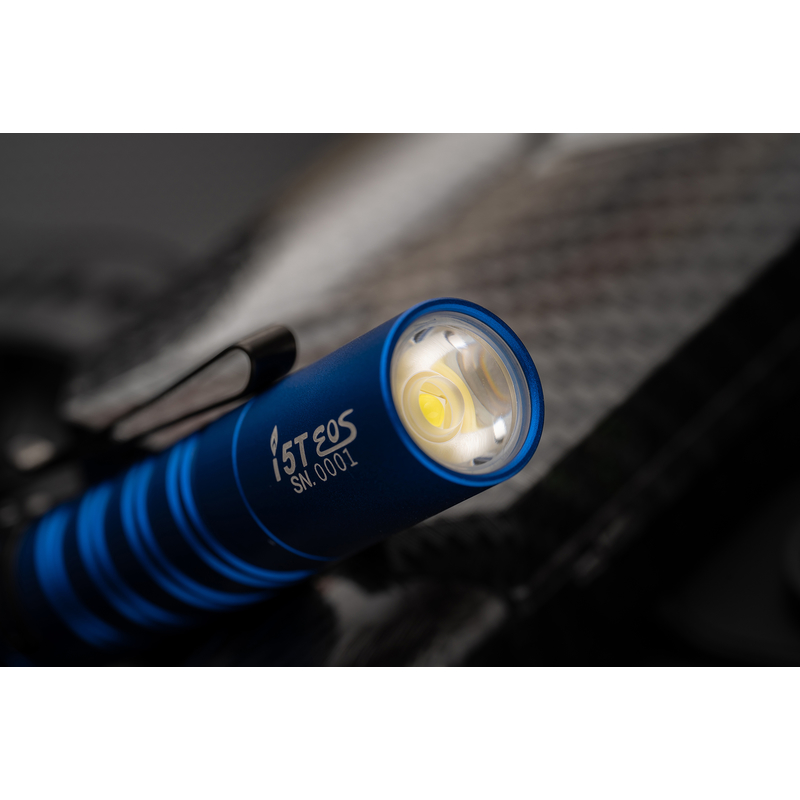 LED svítilna Olight I5T EOS 300 lm - Blue limitovaná edice 9