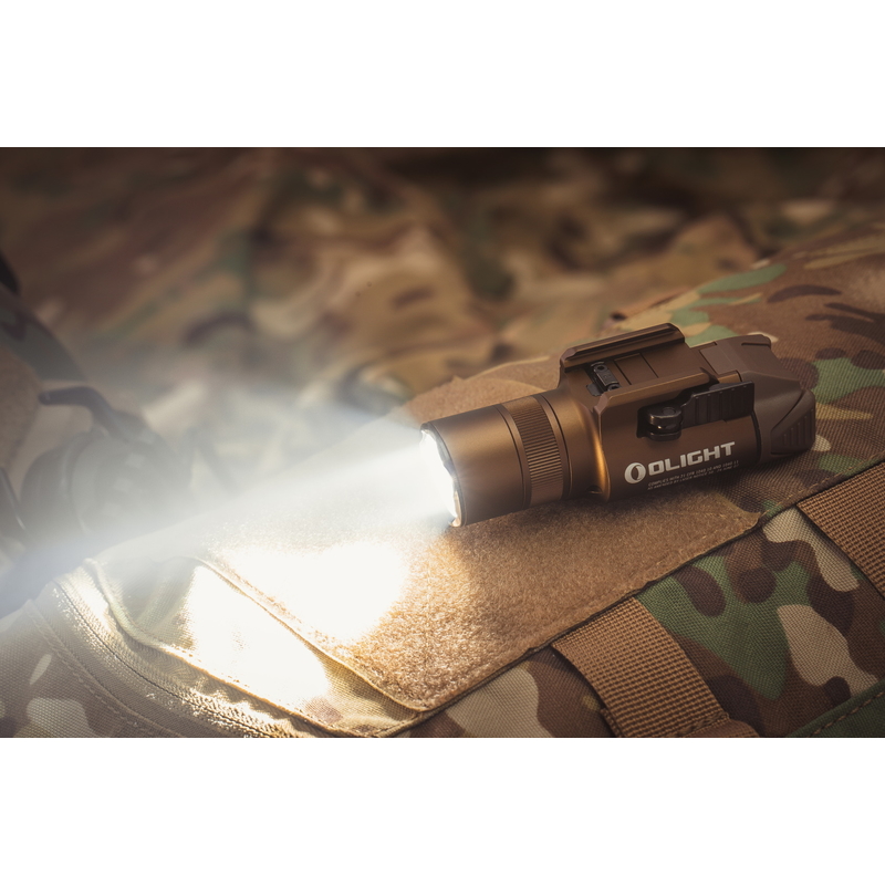 Světlo na zbraň Olight BALDR PRO R Desert Tan 1350 lm – zelený laser 10