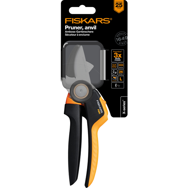 Jednočepelové zahradní nůžky FISKARS X-Series P941 1