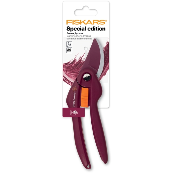 Zahradní dvoučepelové nůžky FISKARS Inspiration Merlot P26 1