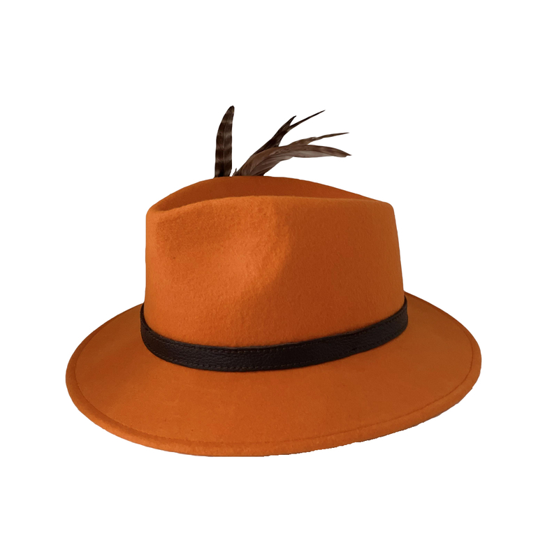 Dámský lovecký klobouk TETRAO – oranžový s koženým řemínkem a peříčky 3