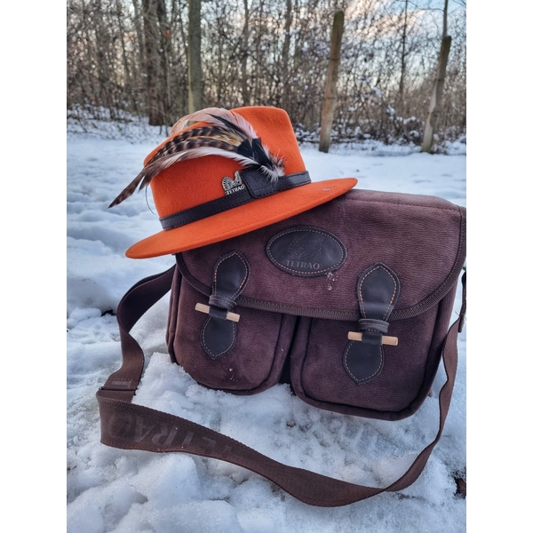 Dámský lovecký klobouk TETRAO – oranžový s koženým řemínkem a peříčky 5