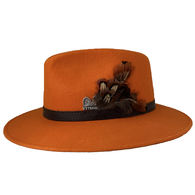 Lovecký klobouk TETRAO – oranžový s koženým řemínkem a peříčky – uni 2