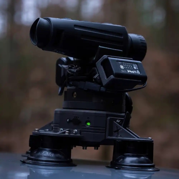 Stativ Xspecter T-CROW XRII pro termovizi a noční vidění na vůz 5