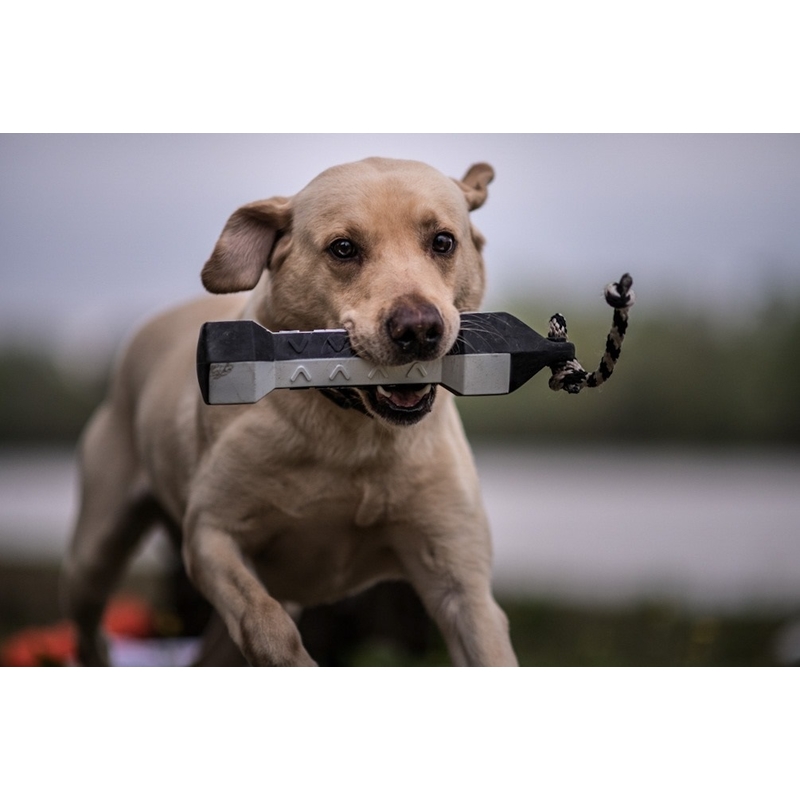 Výcvikový gumový bumper pro psa Flasher – černobílý 3