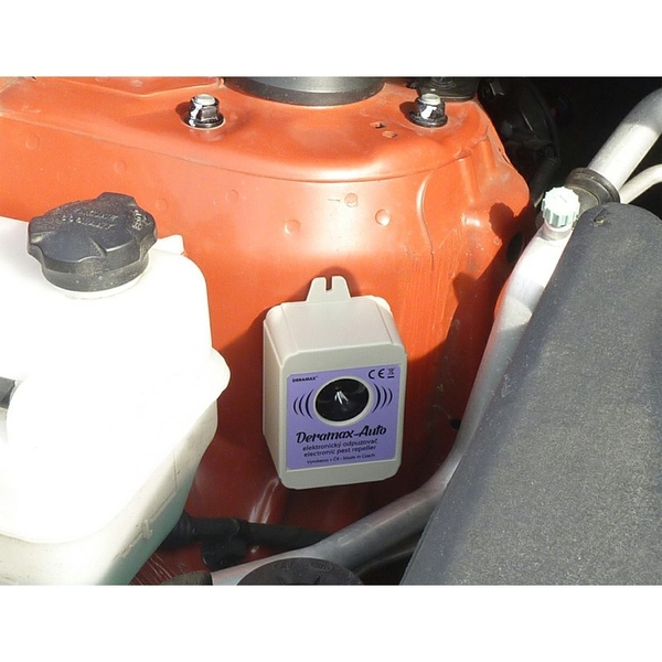 Deramax ultrazvukový odpuzovač kun a hlodavců do auta 3