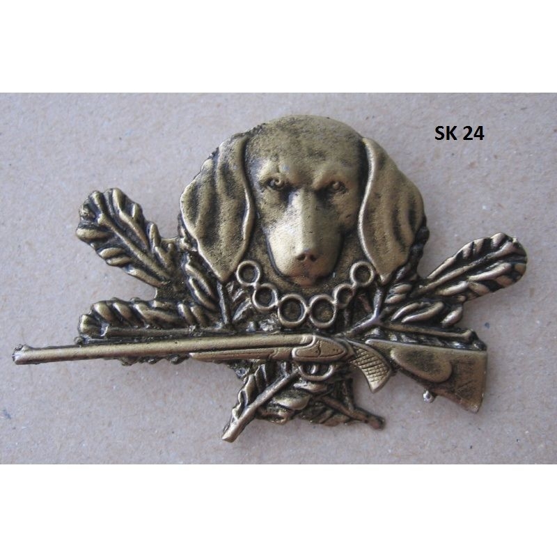 Lovecký odznak-hlava psa a zbraň